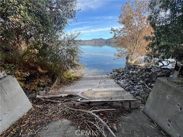 Clearlake, CA 95422,11210 North