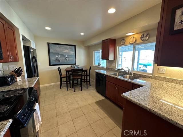 Clearlake Oaks, CA 95423,13048 Keys Boulevard