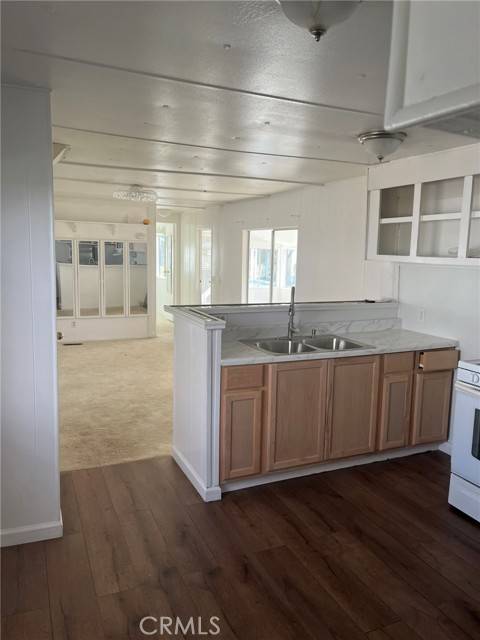 Lucerne, CA 95458,5890 E Highway 20 #11