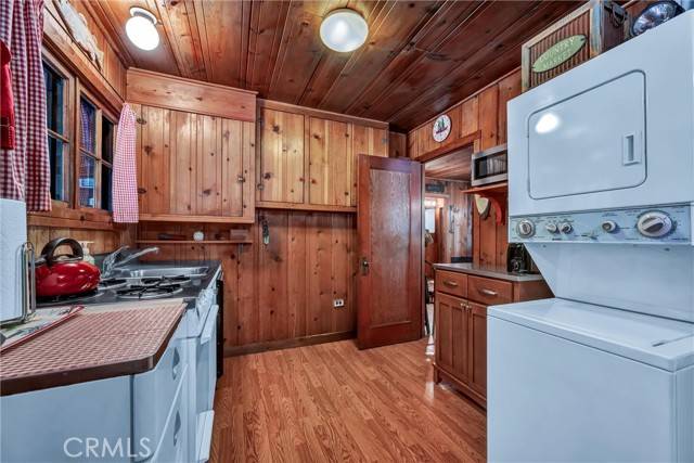 Cobb, CA 95461,10455 Loch Lomond Road