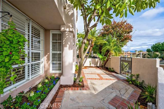 Aliso Viejo, CA 92656,27 Silverwind