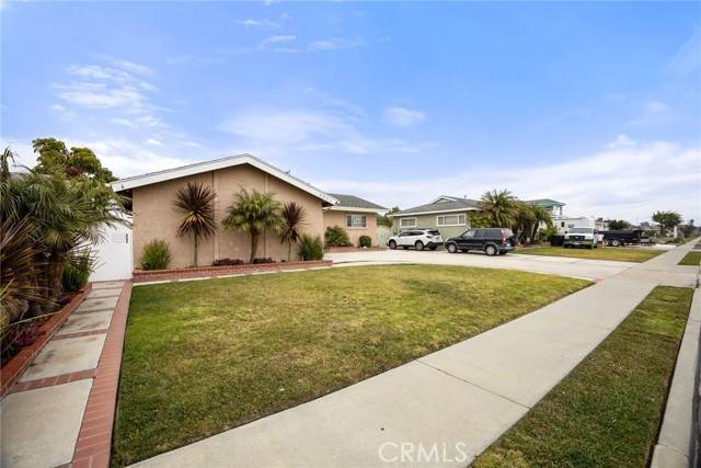 Westminster, CA 92683,5571 Edita Avenue