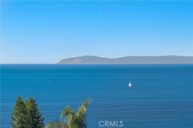 Laguna Beach, CA 92651,875 Coast View Drive