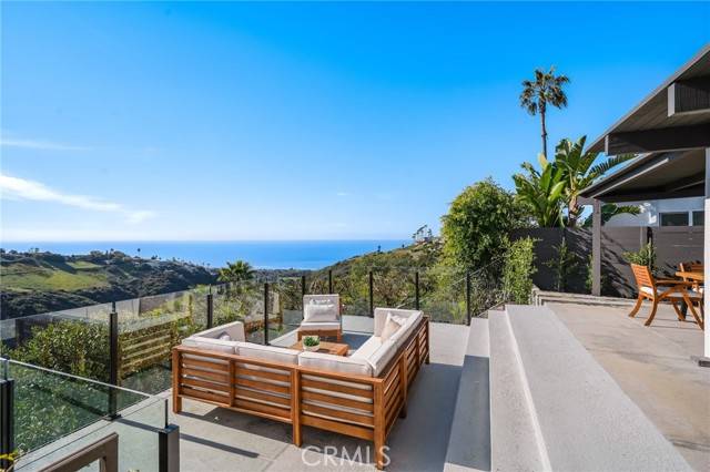 Laguna Beach, CA 92651,1593 Tahiti Avenue