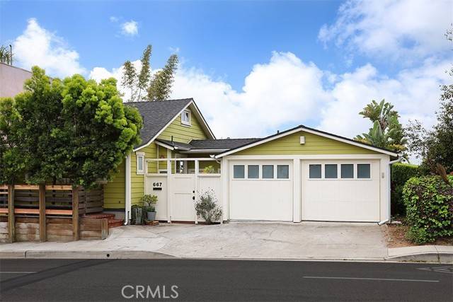 Laguna Beach, CA 92651,667 Glenneyre Street