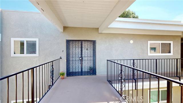 Laguna Woods, CA 92637,2399 Via Mariposa #3F