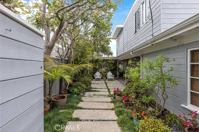 Laguna Beach, CA 92651,1445 Santa Cruz Street