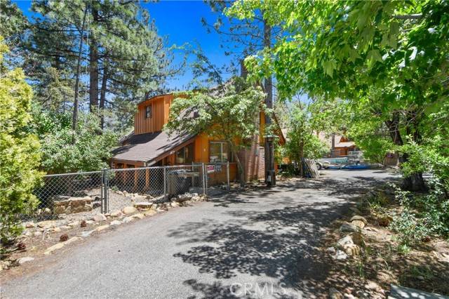 Sugarloaf, CA 92386,411 Pine Lane