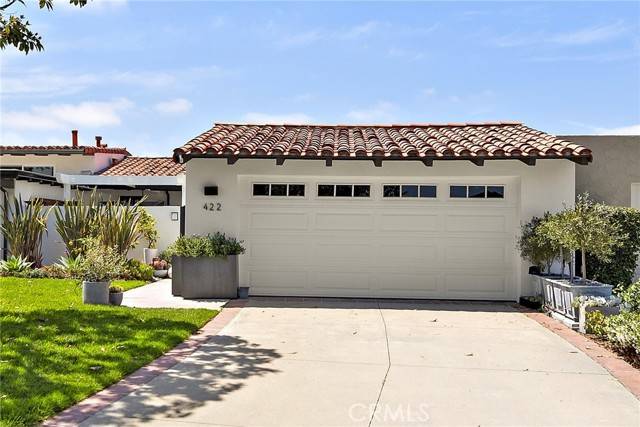 Newport Beach, CA 92660,422 Vista Grande