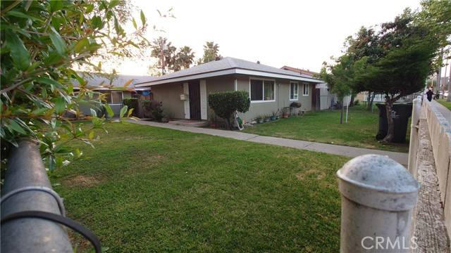 Santa Ana, CA 92706,2234 N Bristol Street