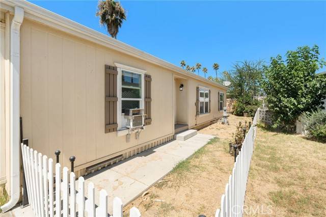 Eastvale, CA 91752,5800 Hamner #156