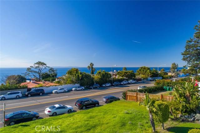 Laguna Beach, CA 92651,31532 Coast