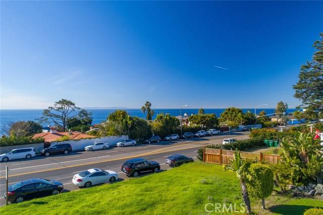 Laguna Beach, CA 92651,31532 Coast