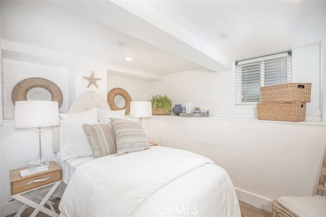 Laguna Beach, CA 92651,31566 Jewel