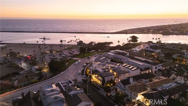 Corona Del Mar, CA 92625,2928 Ocean Boulevard