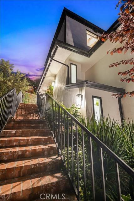 Laguna Beach, CA 92651,680 Temple Hills Drive