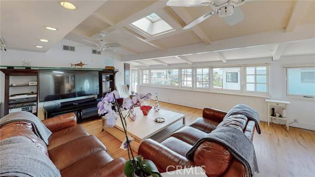 Laguna Beach, CA 92651,274 Diamond Street