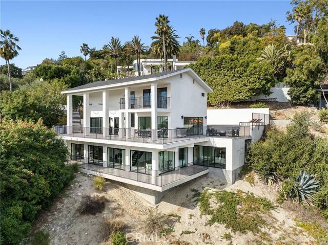 Laguna Beach, CA 92651,1445 Mar Vista Way