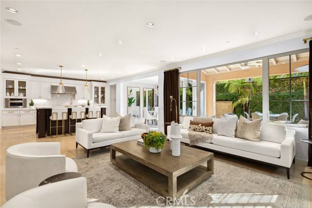 Irvine, CA 92618,70 Livia