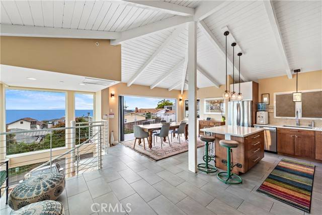 Laguna Beach, CA 92651,2760 Highland Way