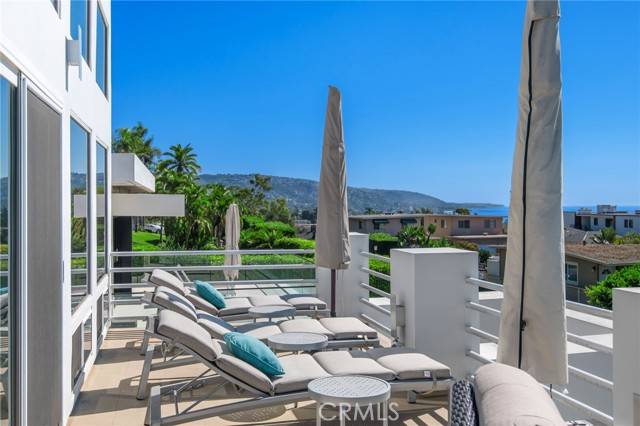 Laguna Beach, CA 92651,818 Hillcrest Drive