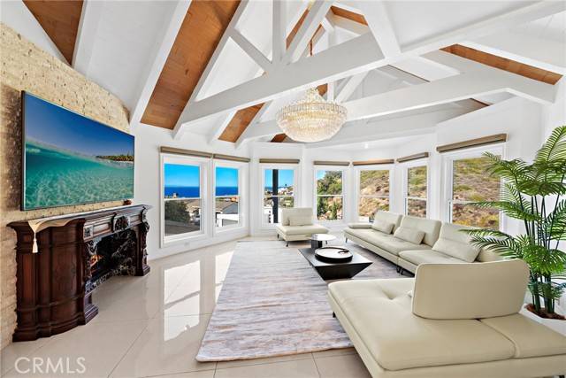 Laguna Beach, CA 92651,530 Temple Hills Drive