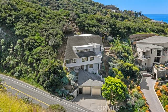 Laguna Beach, CA 92651,901 Summit Drive