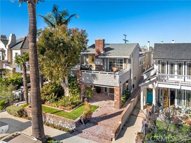 Corona Del Mar, CA 92625,411 Goldenrod #A