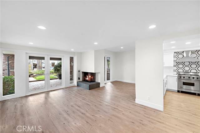 Corona Del Mar, CA 92625,411 Goldenrod #A