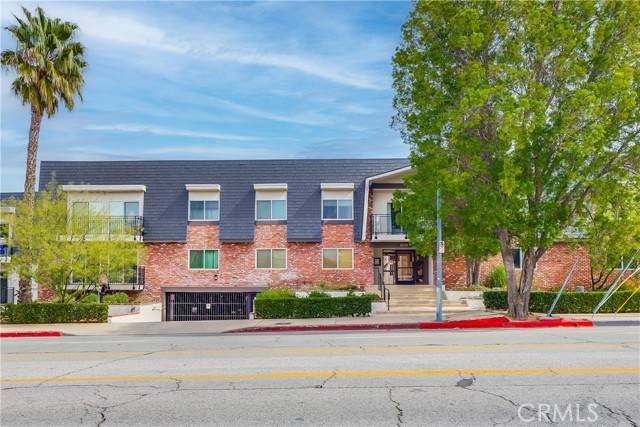 Van Nuys, CA 91401,5252 Coldwater Canyon Avenue #110