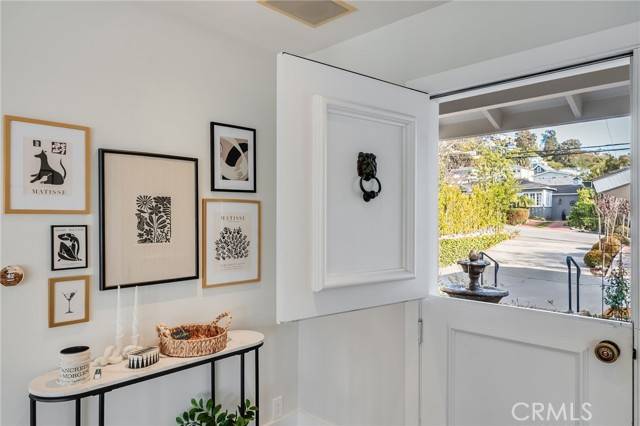 Laguna Beach, CA 92651,360 Diamond Street