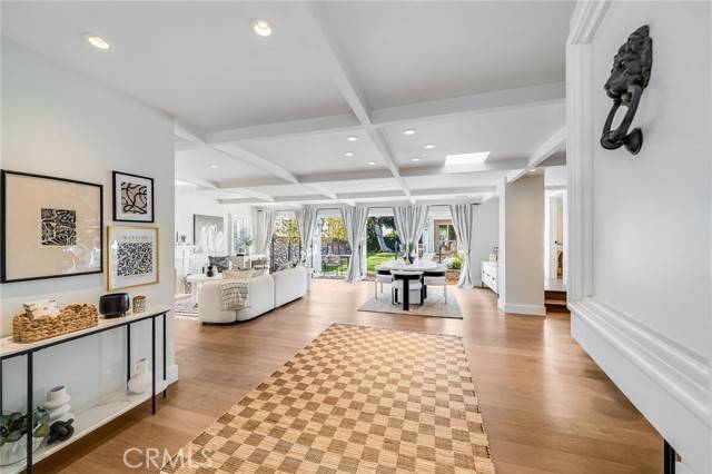 Laguna Beach, CA 92651,360 Diamond Street