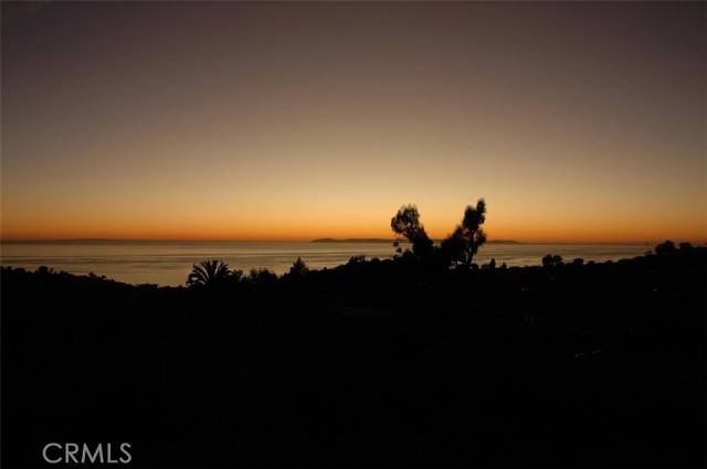 Laguna Beach, CA 92651,1516 Morningside