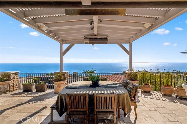 Laguna Beach, CA 92651,325 Camden Place