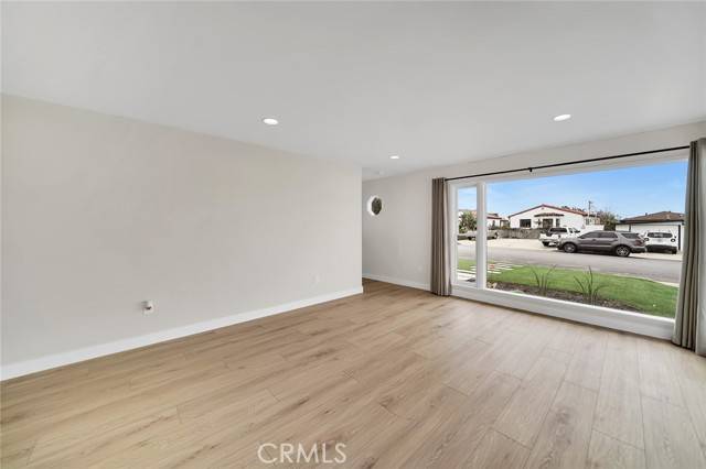 San Clemente, CA 92672,212 La Paloma
