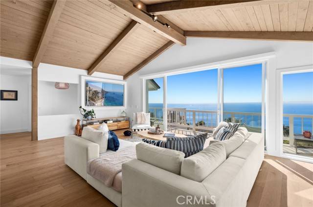 Laguna Beach, CA 92651,31331 Holly Drive