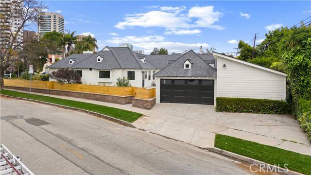 Los Angeles, CA 90024,10584 Wellworth Avenue