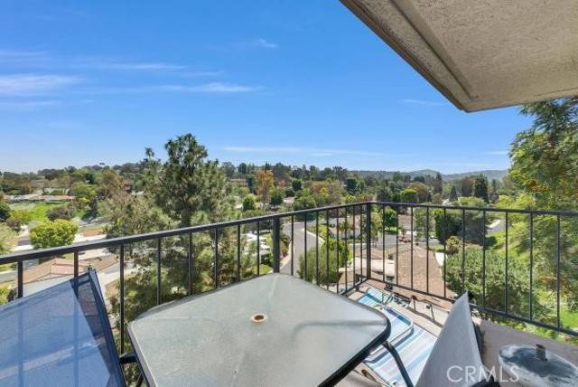 Laguna Woods, CA 92637,3337 Punta Alta #3G
