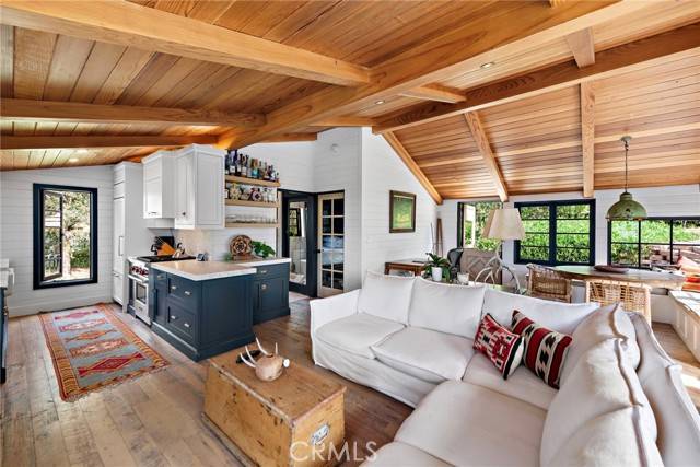 Laguna Beach, CA 92651,31793 5th Avenue