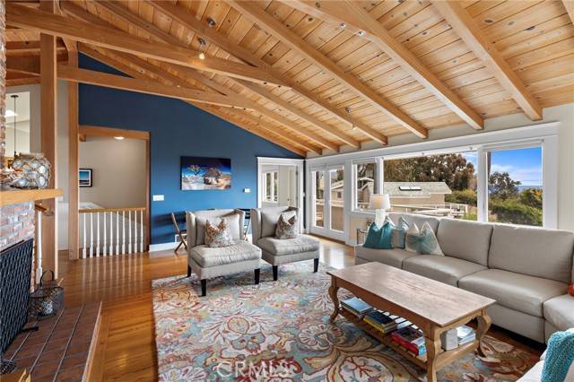 Laguna Beach, CA 92651,522 High Drive