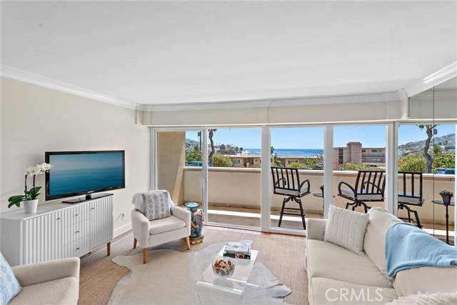 Laguna Beach, CA 92651,234 Cliff Drive #4