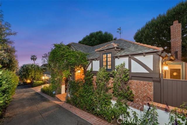 Laguna Beach, CA 92651,421 High Drive