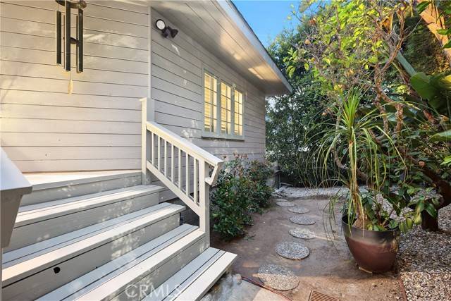 Laguna Beach, CA 92651,31588 Table Rock Drive