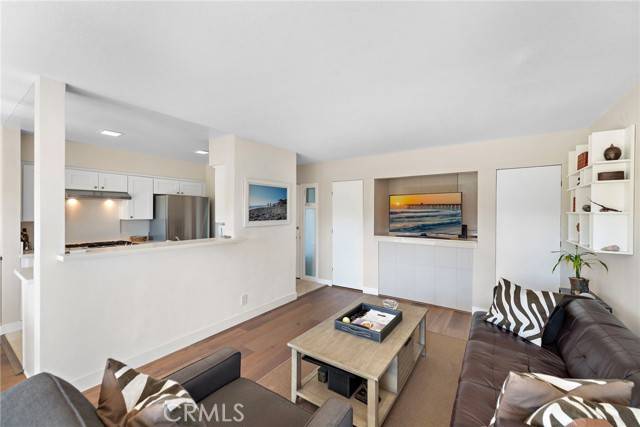 Laguna Beach, CA 92651,21703 Ocean Vista Drive #102