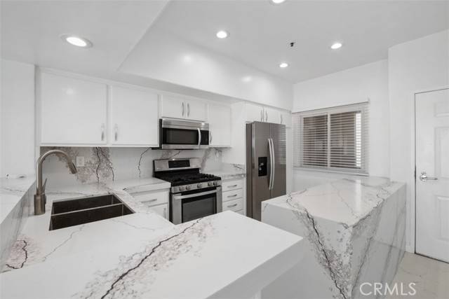 Huntington Beach, CA 92648,200 Pacific Coast Highway #301