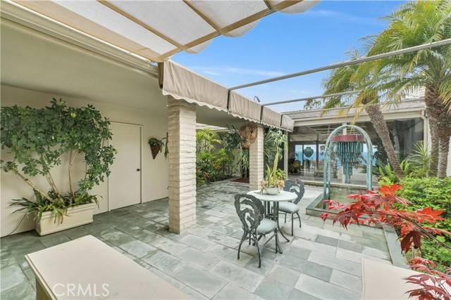 Laguna Beach, CA 92651,537 Dunnegan Place