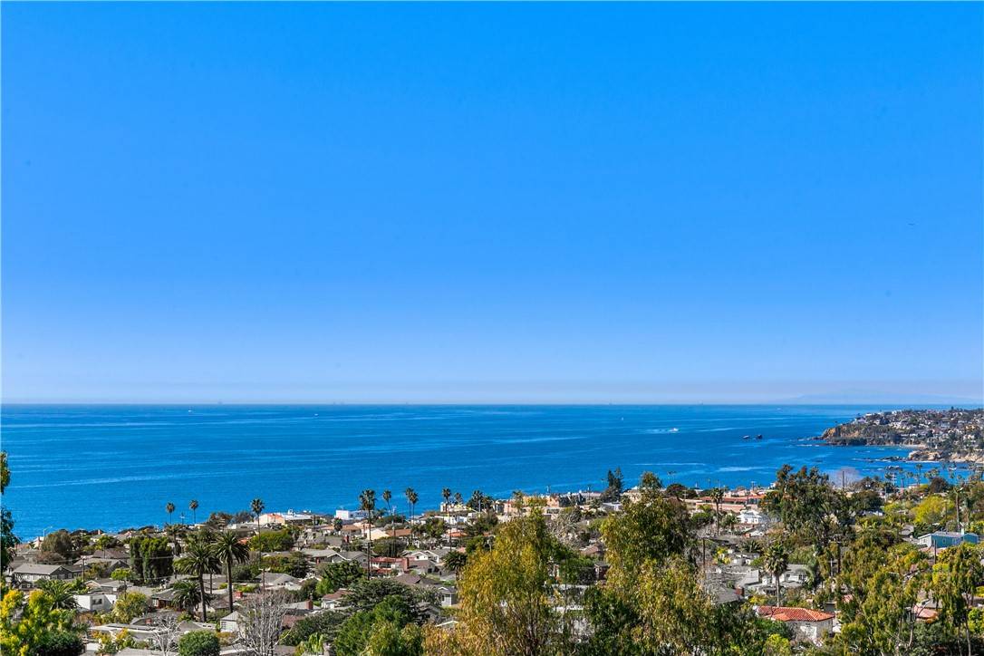 Laguna Beach, CA 92651,802 Rembrandt Drive