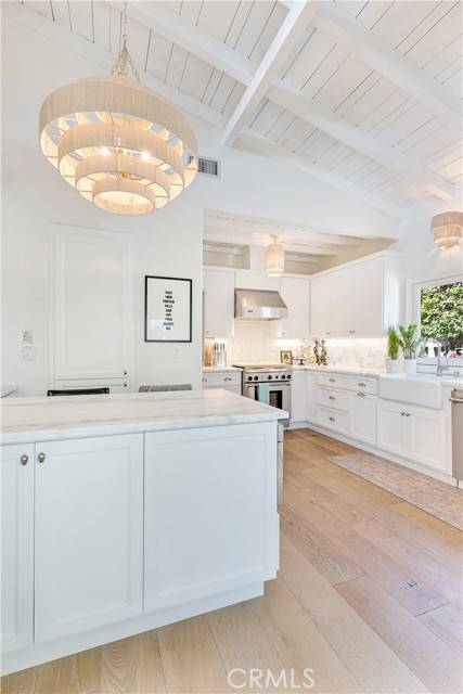 Laguna Beach, CA 92651,802 Rembrandt Drive