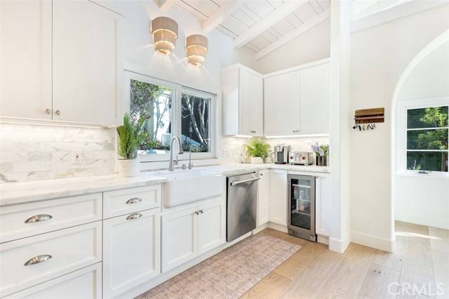 Laguna Beach, CA 92651,802 Rembrandt Drive