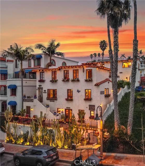 San Clemente, CA 92672,606 Avenida Victoria